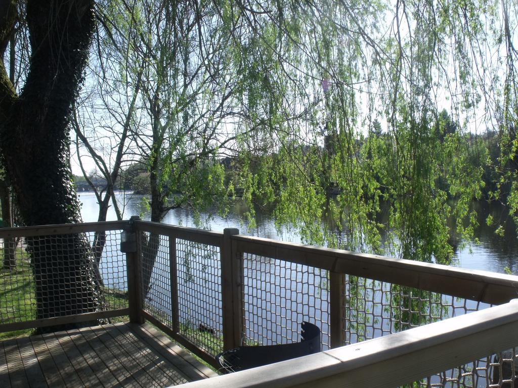 Camping Des Ribieres Confolens Εξωτερικό φωτογραφία