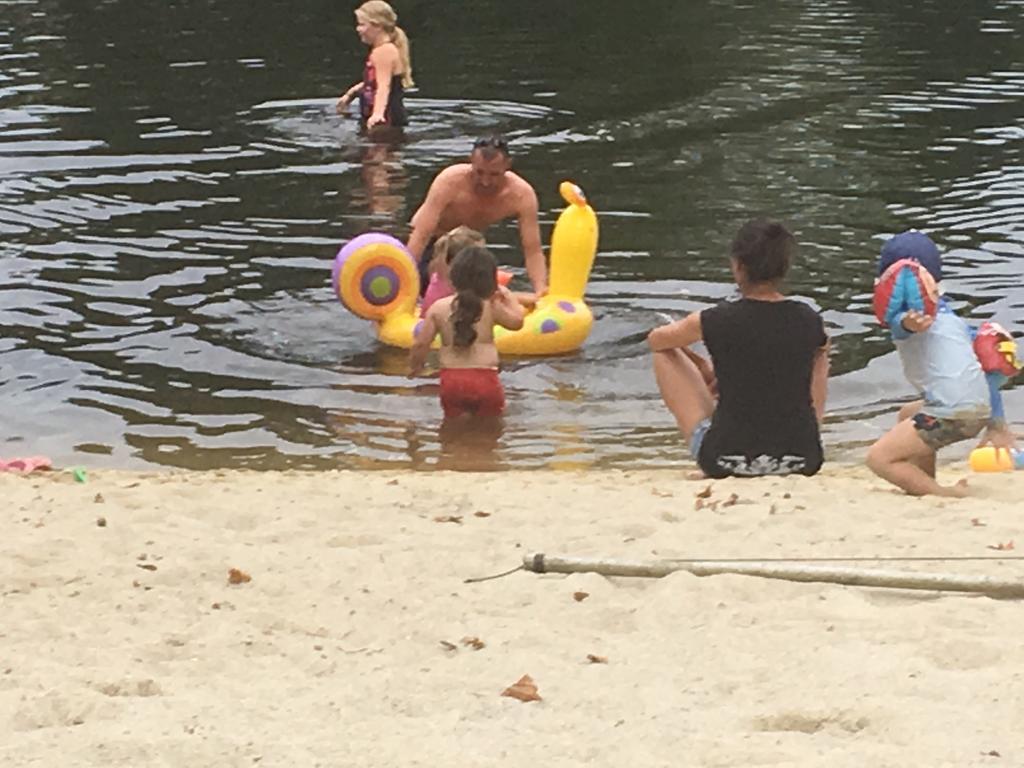Camping Des Ribieres Confolens Εξωτερικό φωτογραφία