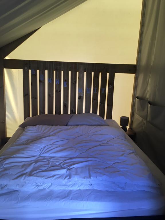 Camping Des Ribieres Confolens Εξωτερικό φωτογραφία